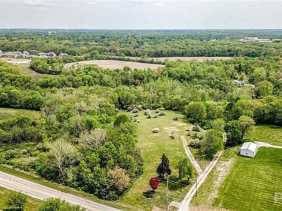 3rd image of 2204 Centennial Dr