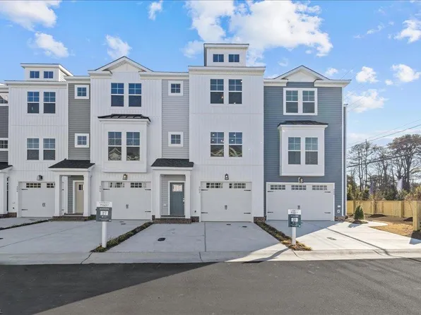 302 Living Water Way, Virginia Beach, VA 23452