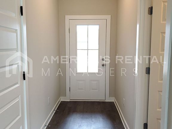 4th image of 101 Ballington Way