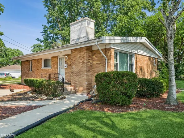 2151 Newcastle Ave, Westchester, IL 60154