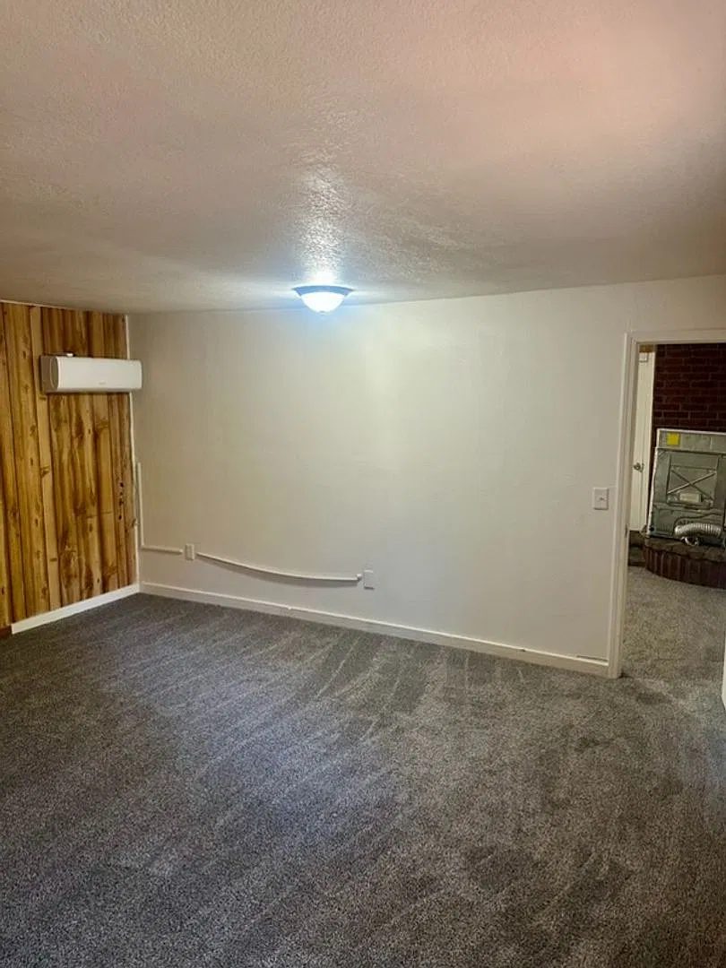 739 SE 40th Street — Photo 3