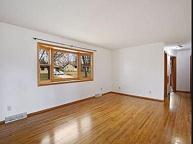 5th image of 6640 Oakwood St