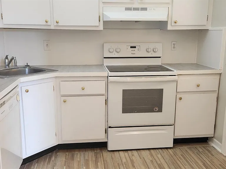 1420 SE 4th Ave #2 — Photo 12