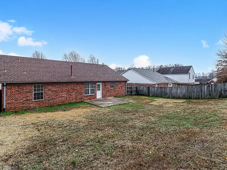 120 Pinewood Dr — Photo 19