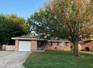 1328 N Nail Pkwy, Moore, OK 73160