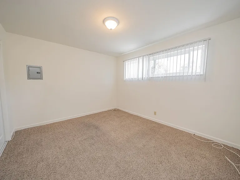 Orchard Apartments — Photo 9