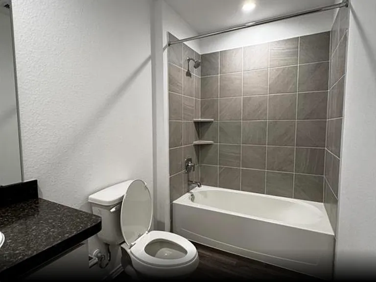 24330 Saddlestone Green Dr — Photo 22