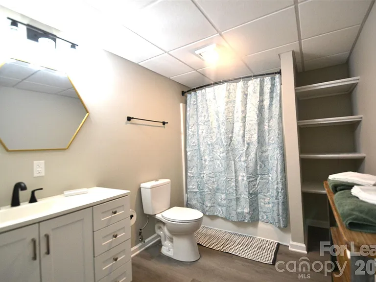 120 Cardinal Dr N — Photo 16