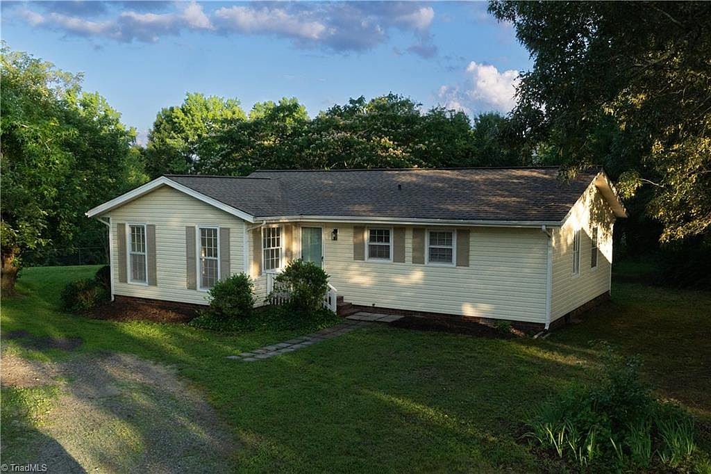 2403 Lynnoak Dr, Greensboro, NC 27406 | Zillow