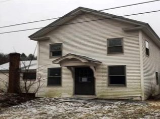 76 Milanville Rd, Beach Lake, PA 18405