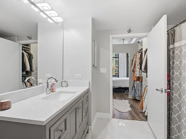 740 W Fulton St #1108 — Photo 10