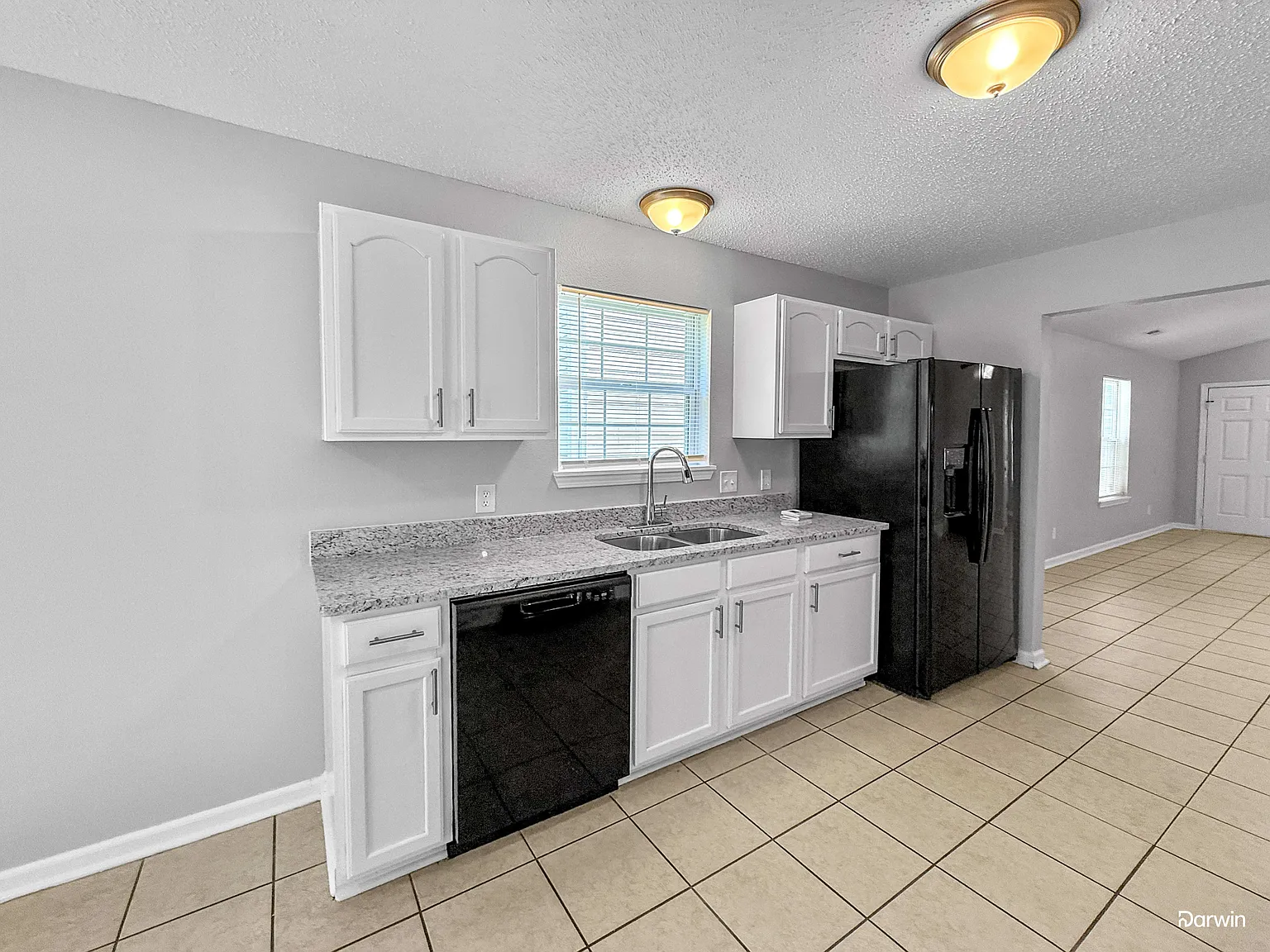 3 bed, 2.0 bath, 1264 sqft, $1,715 — Photo 2