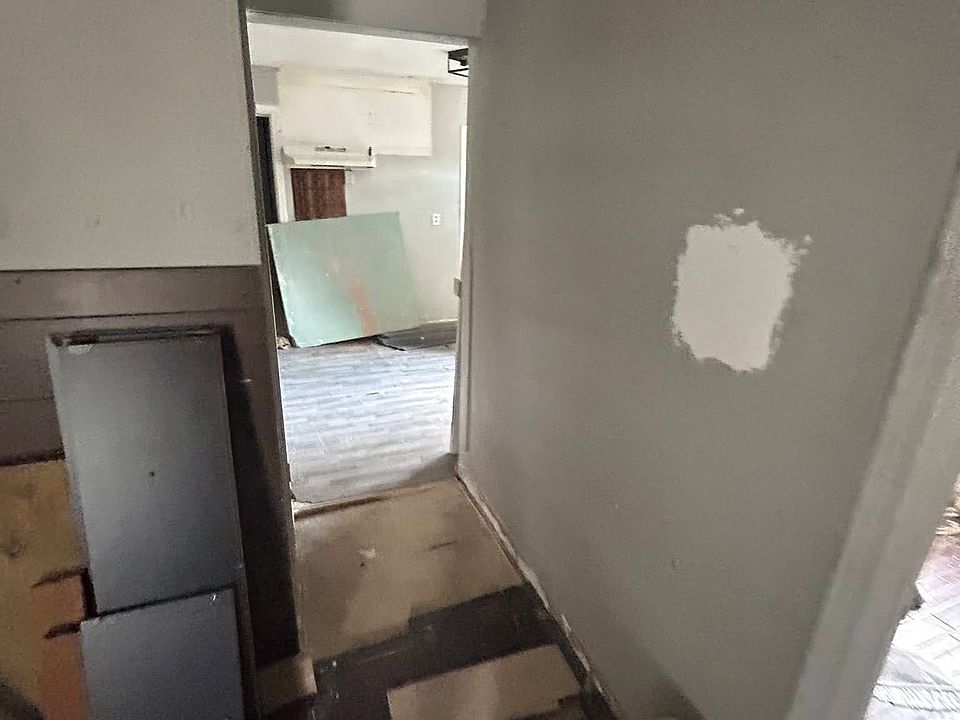 1st image of 7205 Calvin Ave