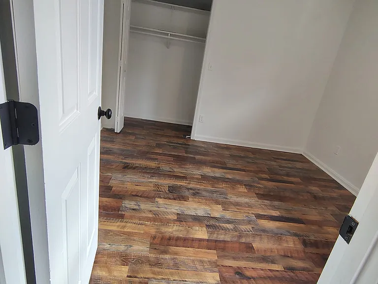 704 S 2nd St #8 — Photo 4