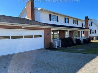 5995 E Pea Ridge Rd, Huntington, WV 25705