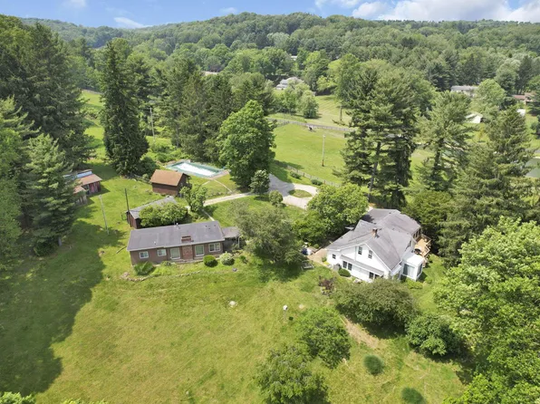 2083 Welsh Hills Rd, Granville, OH 43023