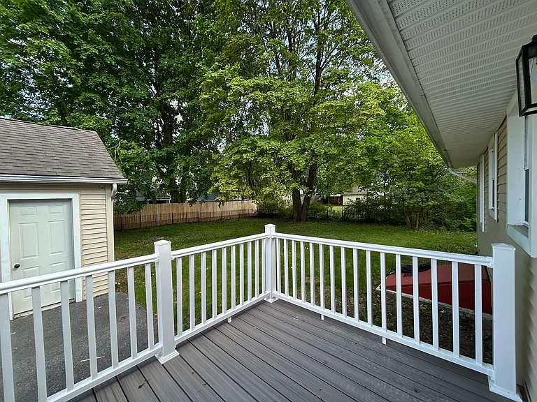 630 Wallace St — Photo 3