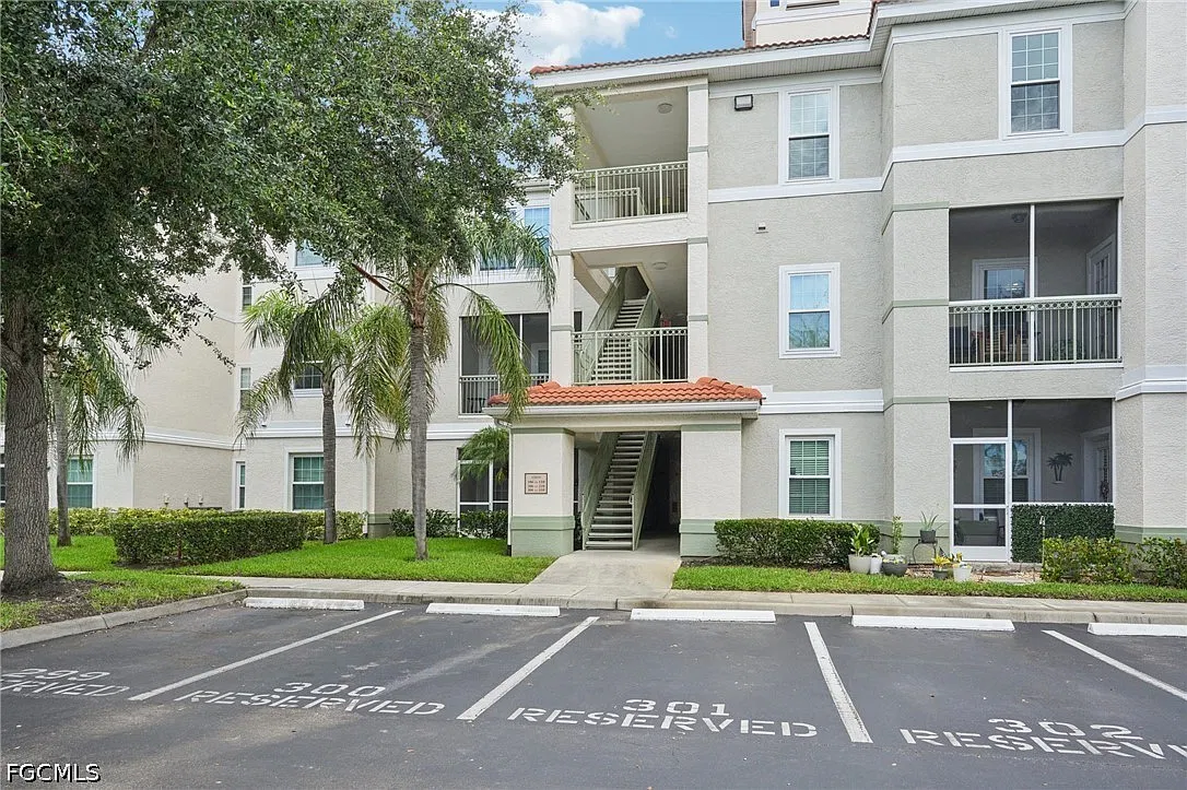 2 bed, 2.0 bath, 1127 sqft, $1,600 — Photo 1