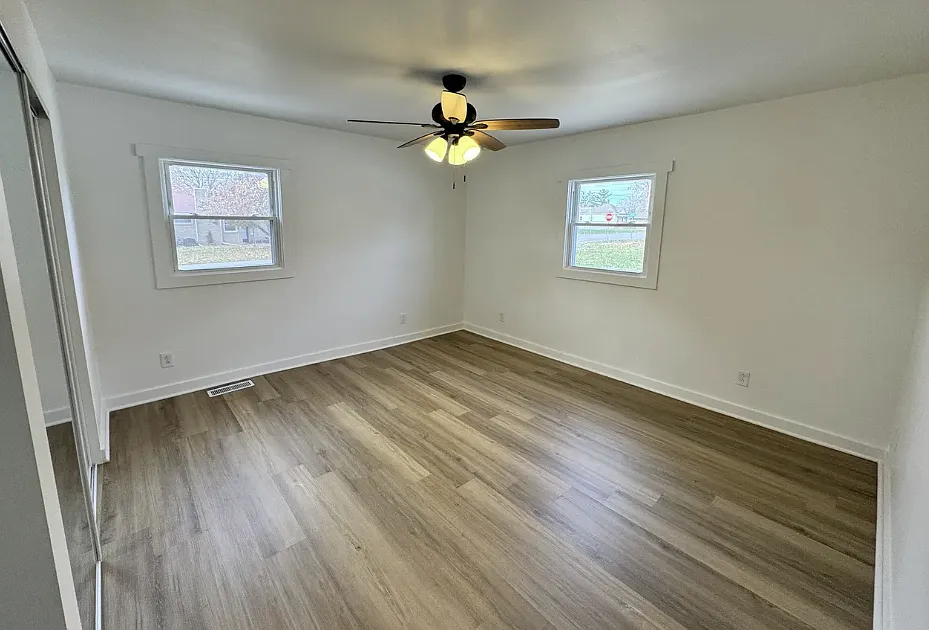 3 bed, 1130 sqft, $1,600 — Photo 4
