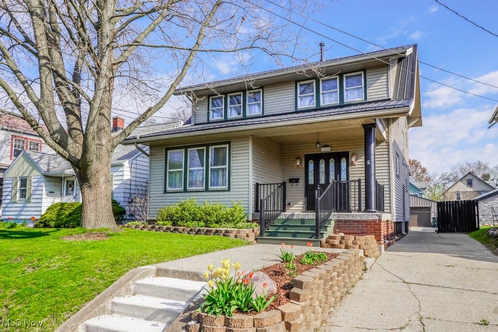 Real estate listing image