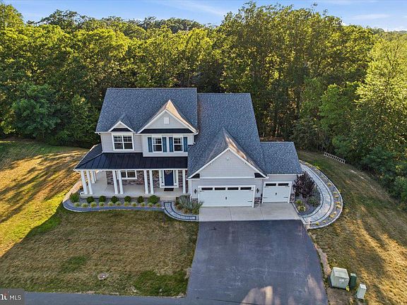 3rd image of 23685 Riverwood Way