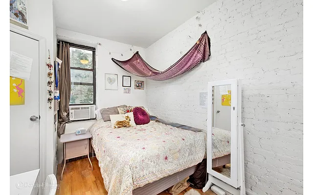 Rented by Douglas Elliman | media 14