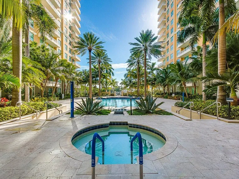 700 E Boynton Beach Blvd #105 — Photo 13