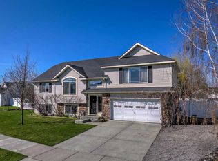8207 N Coolin Dr, Hayden Lake, ID 83835