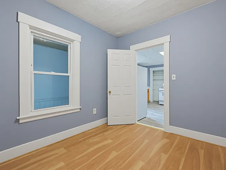 12-12R Granite St #3 — Photo 8