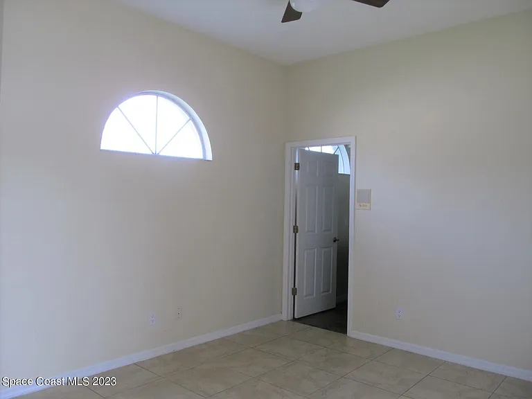 986 Fostoria Dr — Photo 19