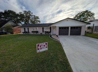 103 Royal Dr, Victoria, TX 77901