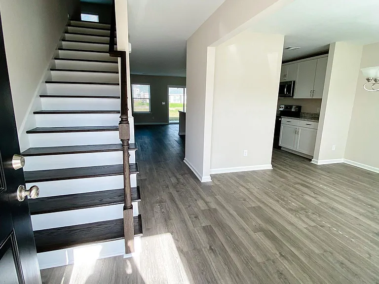 146 Whitehaven Rd — Photo 3