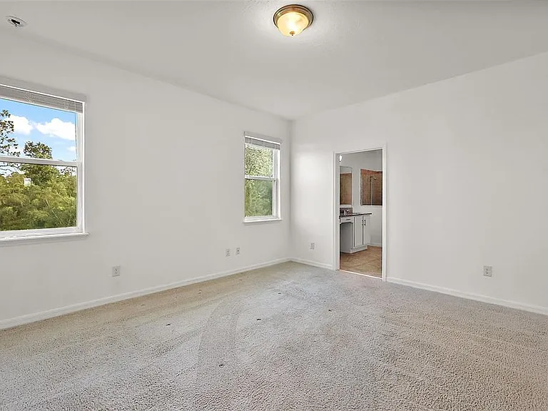 16459 Centipede St — Photo 22