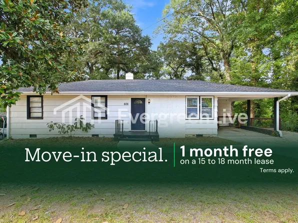 606 Pine Creek Dr, Greenville, SC 29605