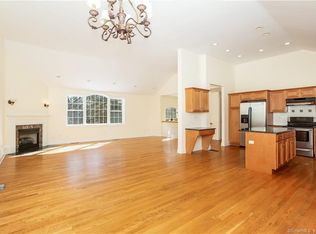 58 Meadow Circle Rd, Branford, CT 06405