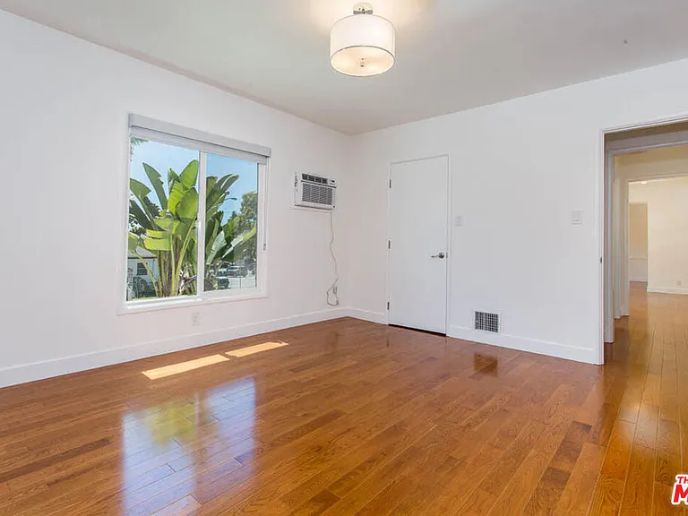 1204 N Crescent Heights Blvd #1 — Photo 20