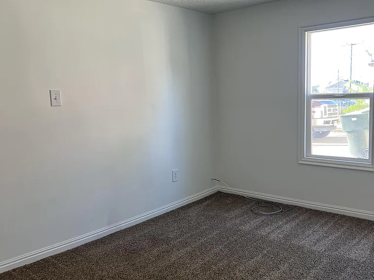 218 N 5th St — Photo 3