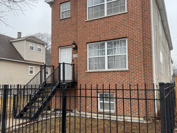 11806 S Watkins Ave #2, Chicago, IL 60643