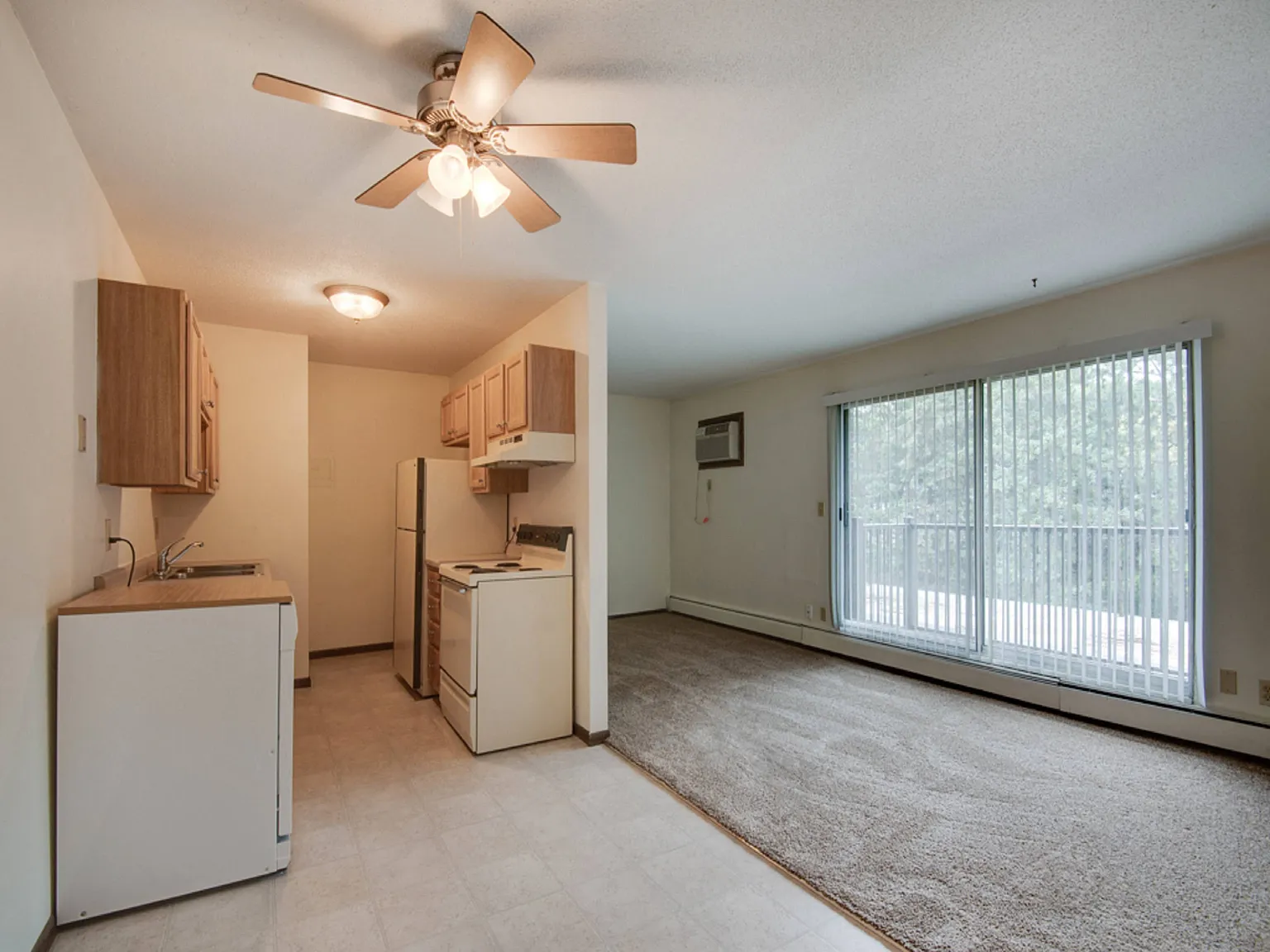 Pinehurst Apartments — Photo 3