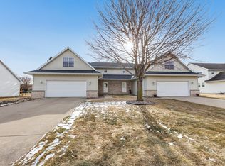 203 Cavil Way, De Pere, WI 54115