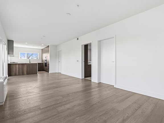 5th image of 3590 W 39th Ave #308