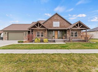 1785 Walnut Ave, Fruitland, ID 83619