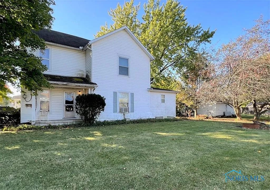 331 Glad St photo 1