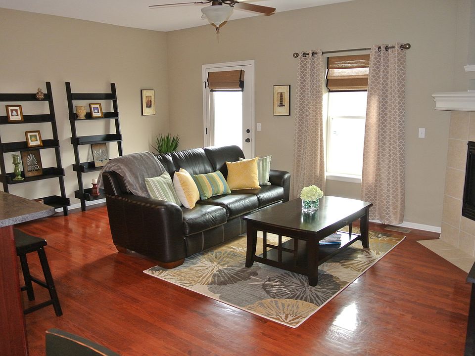 1st image of 9413 N Amoret Ave