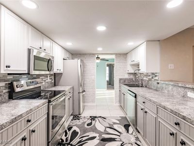 100 Douglas Ave N, Lehigh Acres, FL, 33971