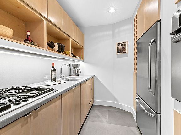 2nd image of 66 Madison Ave APT 3D