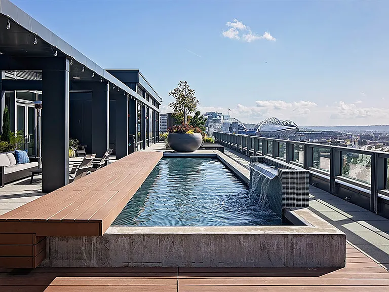 Apartment community rooftop deck at Griffis Seattle Waterfront in Seattle, Washington.