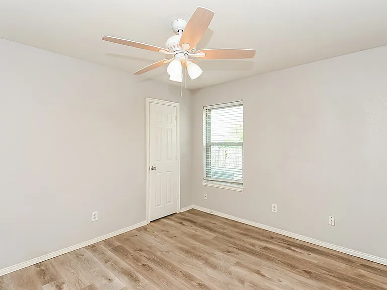 9324 Cynthia Ct — Photo 14