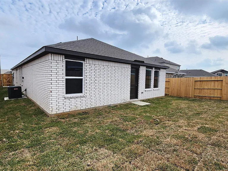 16723 Old Wagon Way — Photo 36