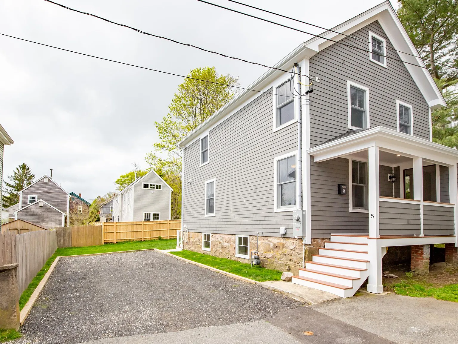 3 bed, 1418 sqft, $4,500 — Photo 2